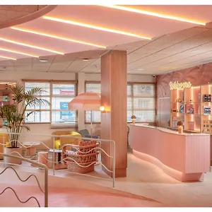 Pam Fully Renovated Otel